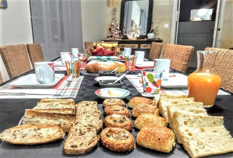 La Parenthese Acomodação com café da manhã La Réole Exterior foto